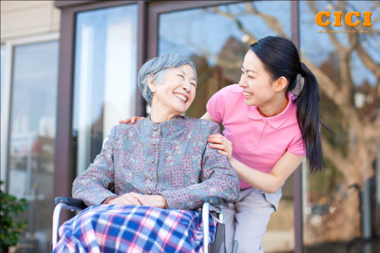 Cộng tác viên  ở CiCi sẽ làm những công việc gì khi chăm sóc người già?